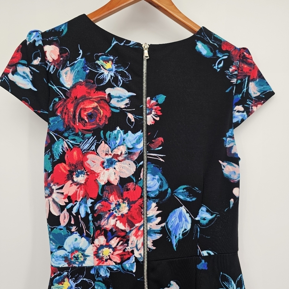 BETSEY JOHNSON Mod Women's Floral Stretch Midi Sheath Dress Size 6 Black Red - Picture 6 of 8